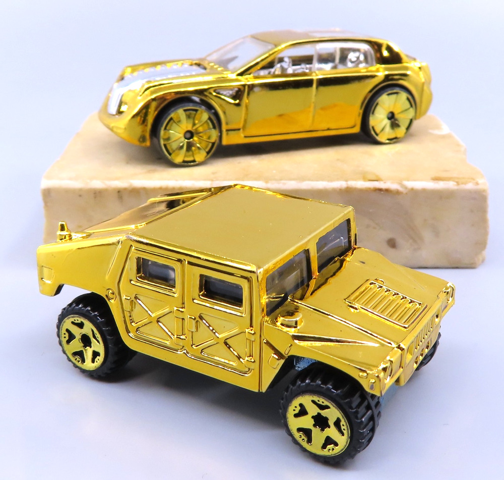 Hot Wheels GOLD RIDES Lot Humvee Unobtainium 1 2007 Diecast 1:64 Mattel Loose